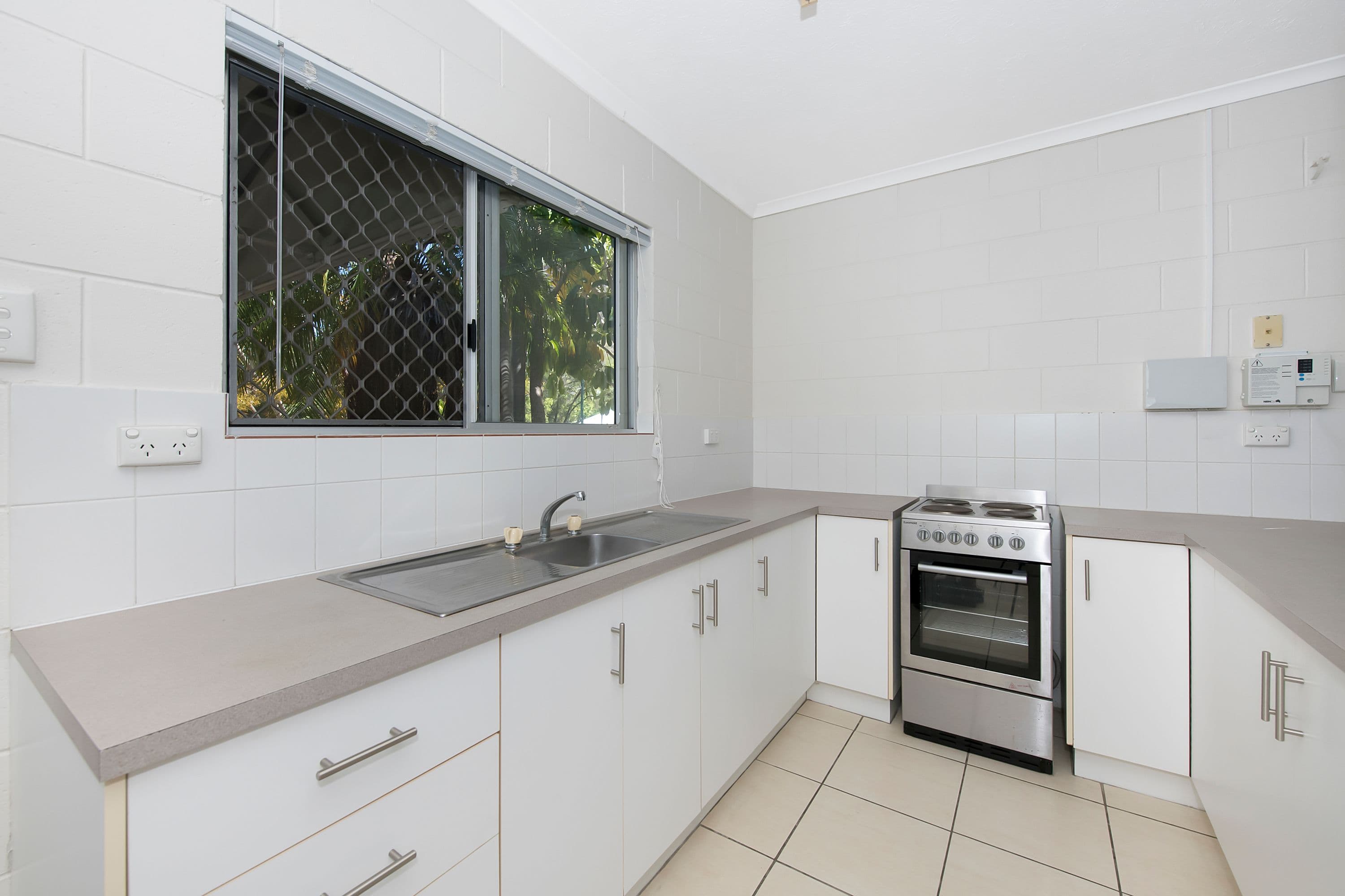 62 Alexandra Street, North Ward QLD 4810, North Ward - Thumbnail 2