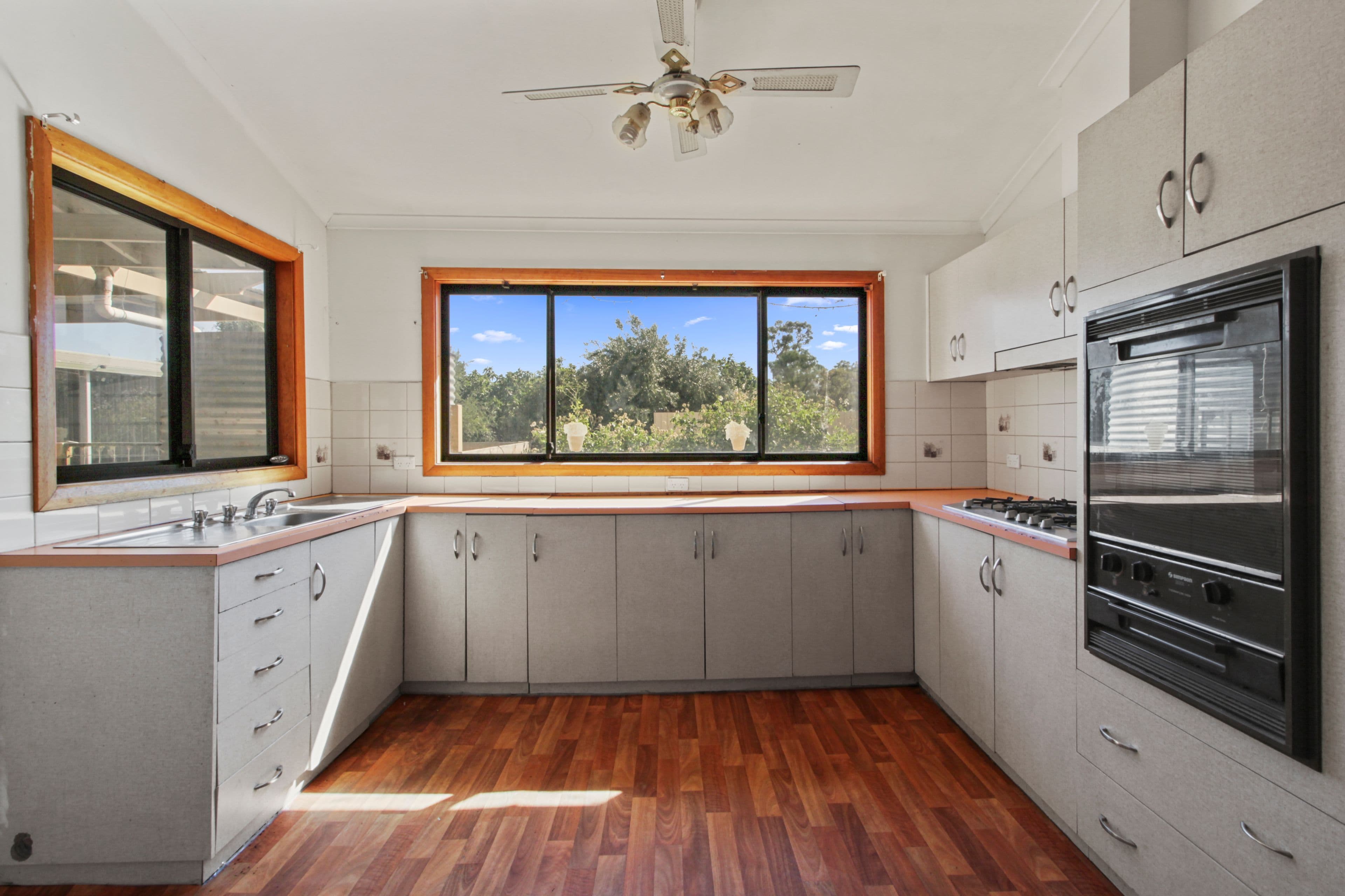 20097 Renmark Avenue, Renmark SA 5341, Renmark South - Thumbnail 2
