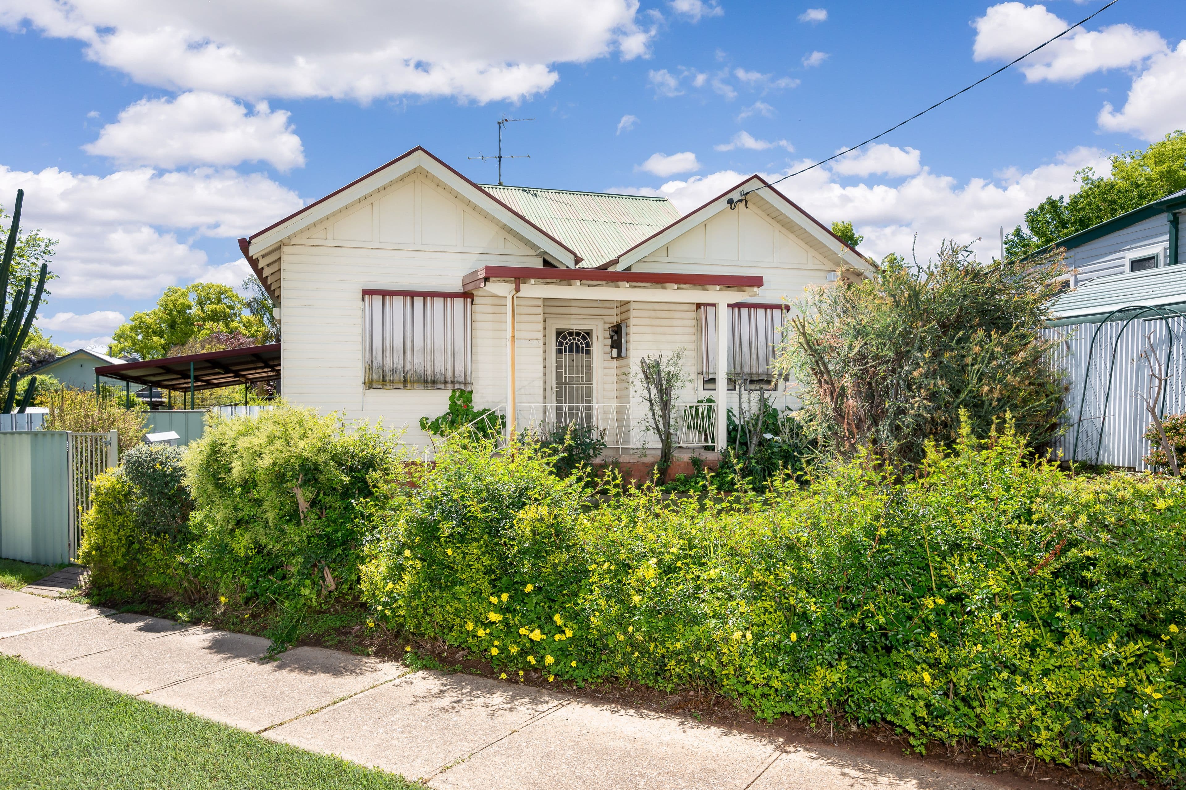39 Sunshine Avenue, Turvey Park NSW 2650, Turvey Park - Image 1