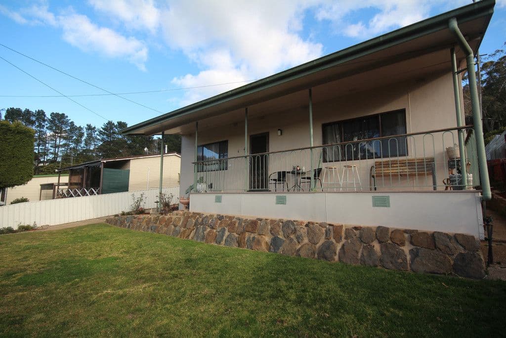 6 Jenolan Street, Oberon NSW 2787, Oberon - Image 1