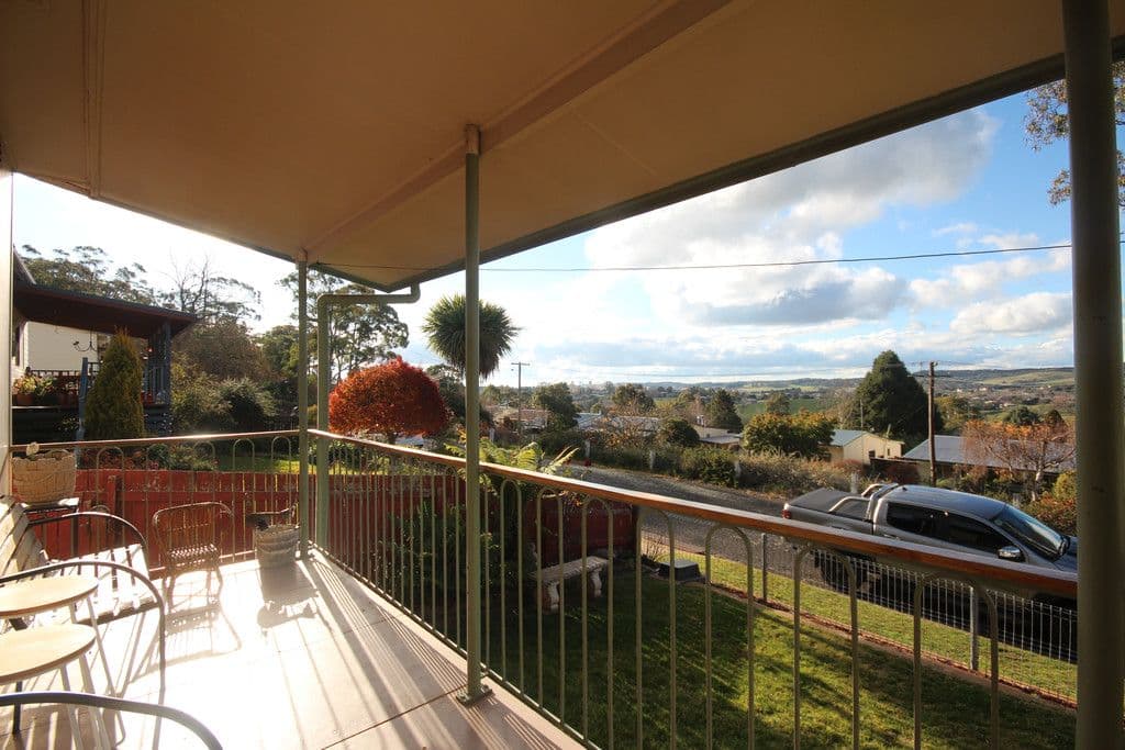 6 Jenolan Street, Oberon NSW 2787, Oberon - Thumbnail 4