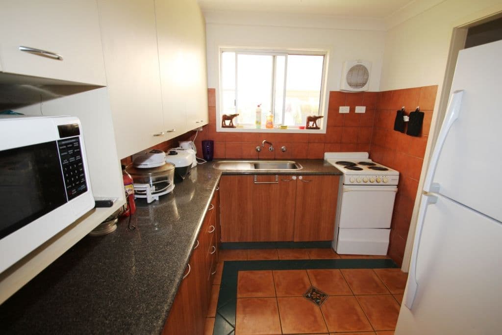 8  McDonald Street, KATHERINE NT 0850, Katherine - Thumbnail 2