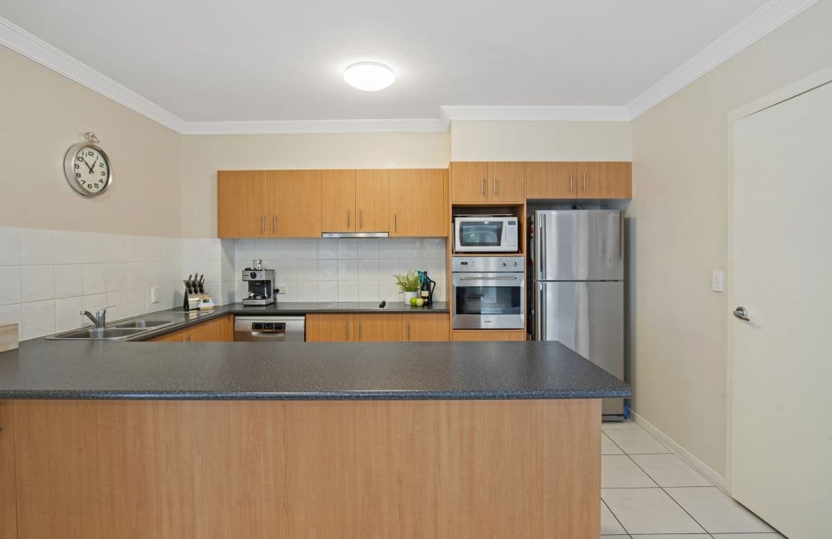 21 Robert Street, Mudgeeraba QLD 4213, Mudgeeraba - Thumbnail 3