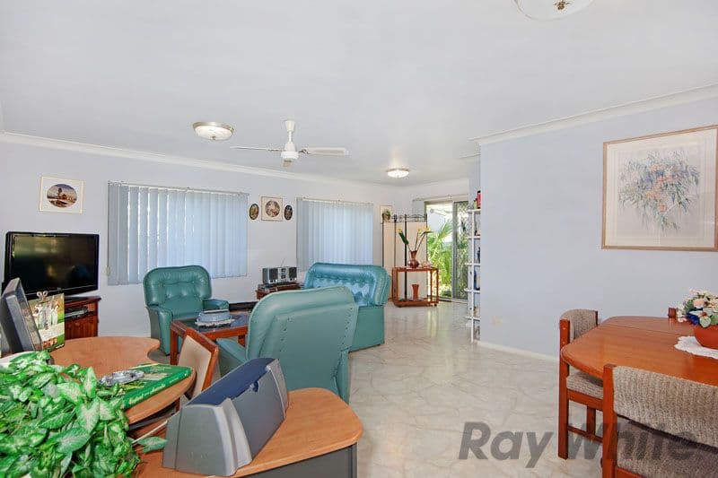 7 First Avenue, TOUKLEY NSW 2263, Toukley - Thumbnail 2