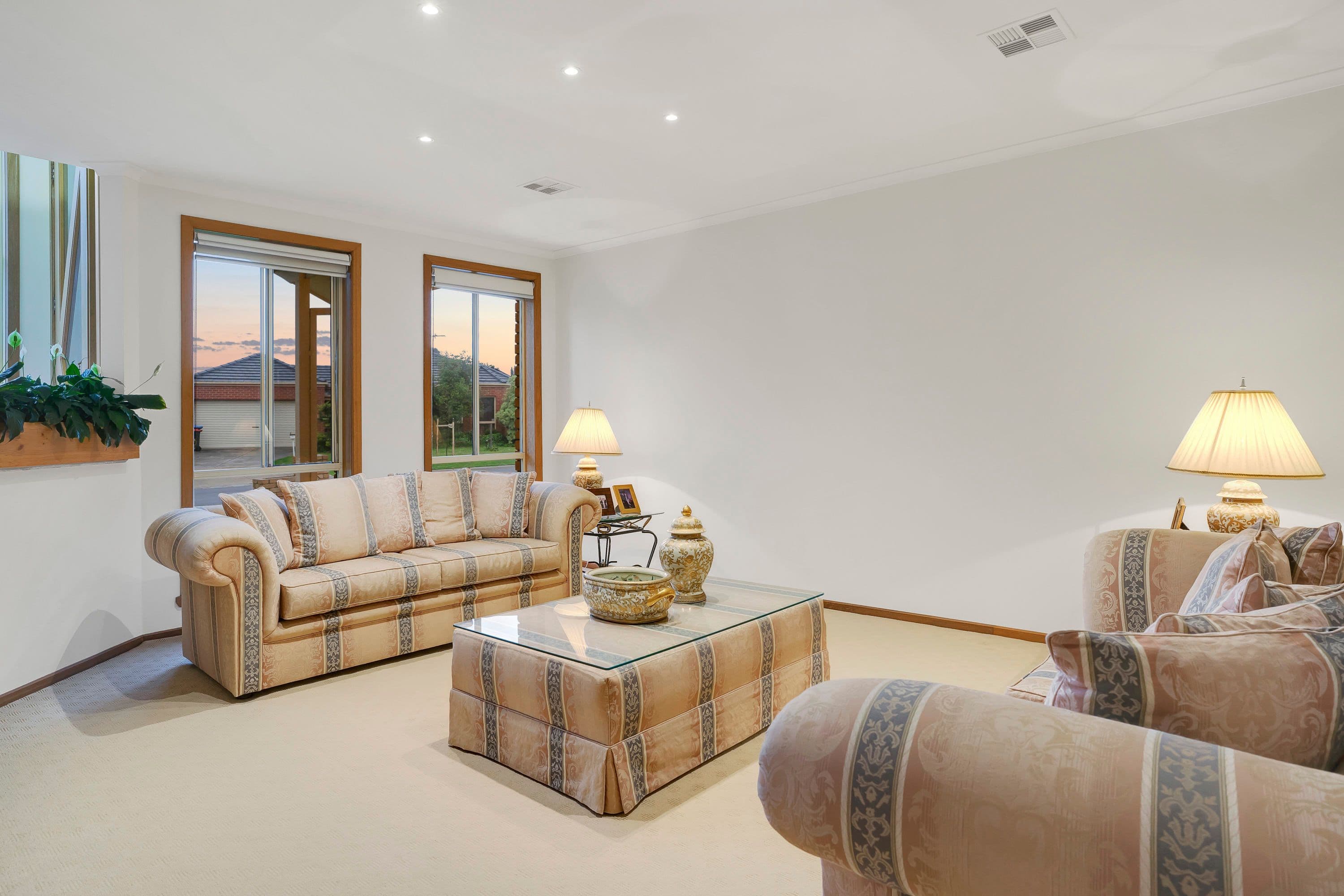 12 Tucker Court, Hoppers Crossing VIC 3029, Hoppers Crossing - Thumbnail 2