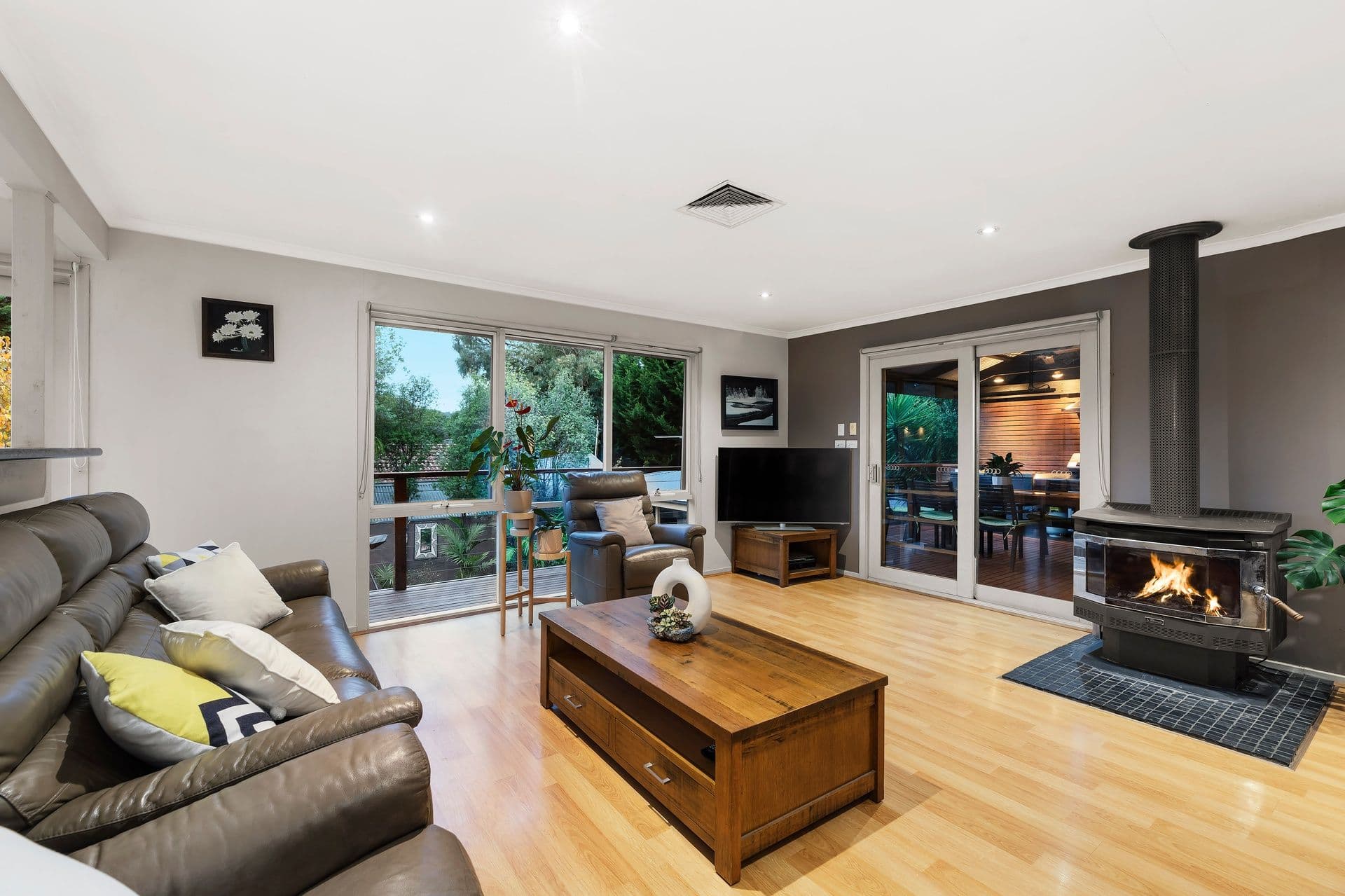 81 Oronsay Crescent, Diamond Creek VIC 3089, Diamond Creek - Thumbnail 3
