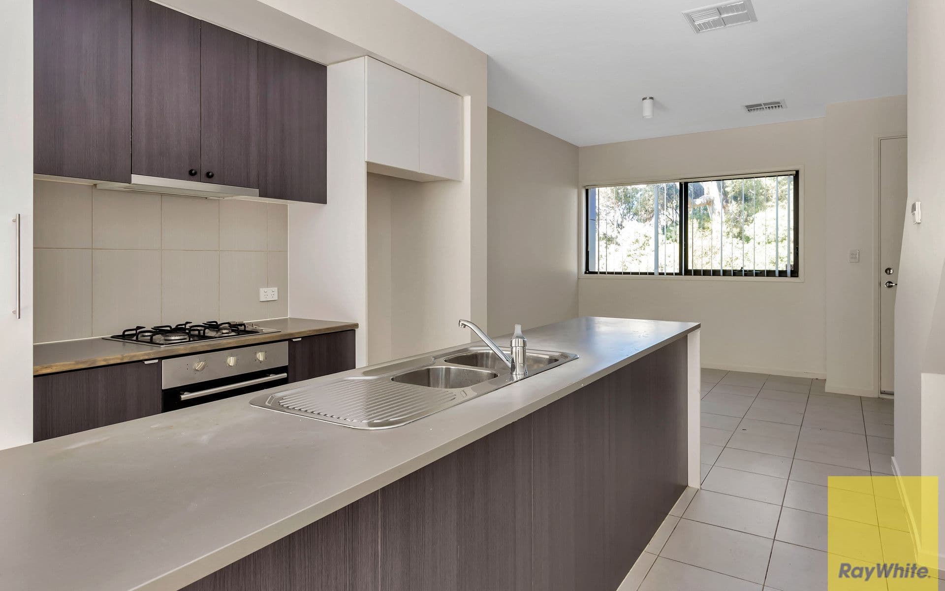 27 Derby Lane, St Clair SA 5011, St Clair - Thumbnail 2