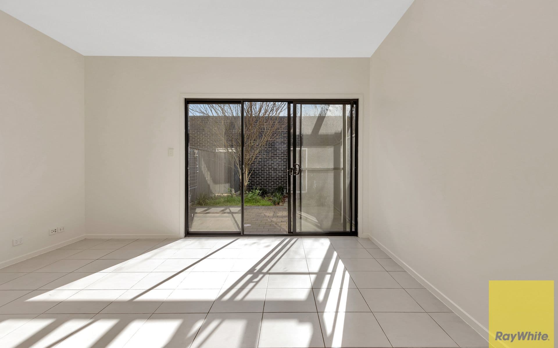 27 Derby Lane, St Clair SA 5011, St Clair - Thumbnail 4