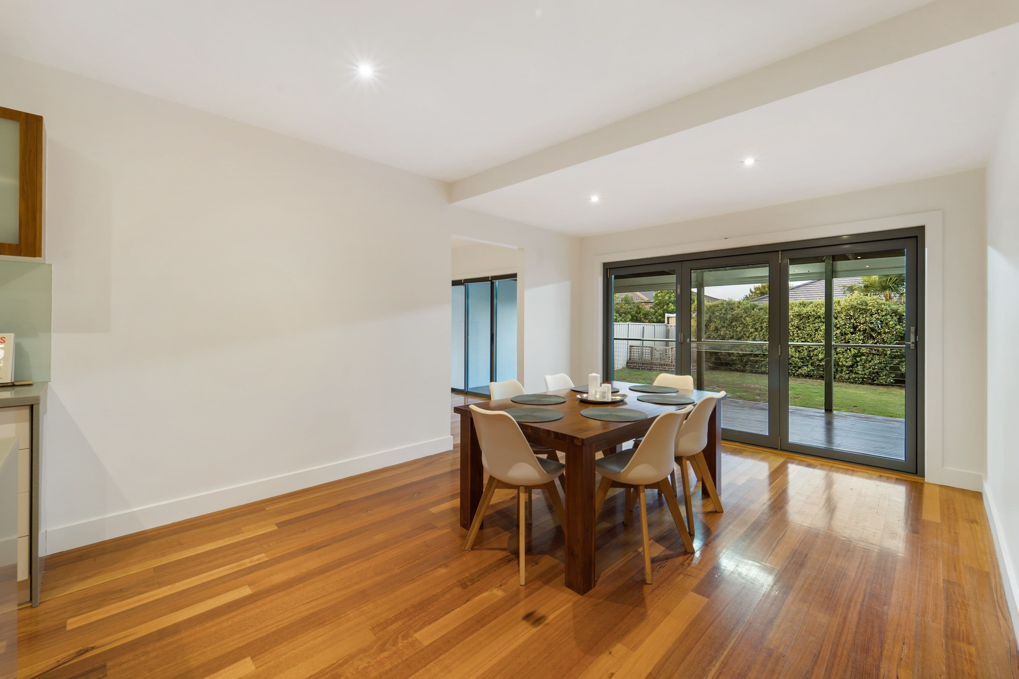70 Jindabyne Avenue, Taylors Hill VIC 3037, Taylors Hill - Thumbnail 3