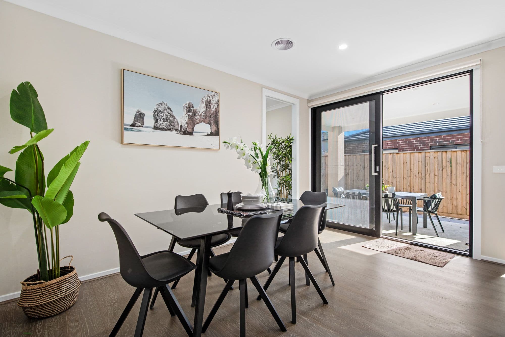82 Farm Road, Werribee VIC 3030, Werribee - Thumbnail 8
