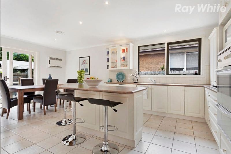 4 Winterton Court, Wantirna VIC 3152, Wantirna - Thumbnail 4