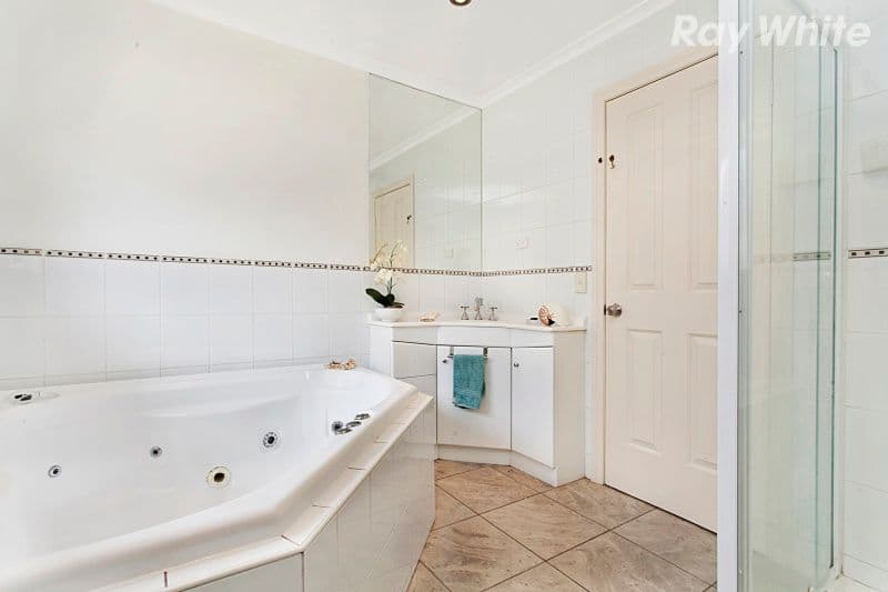 4 Winterton Court, Wantirna VIC 3152, Wantirna - Thumbnail 8