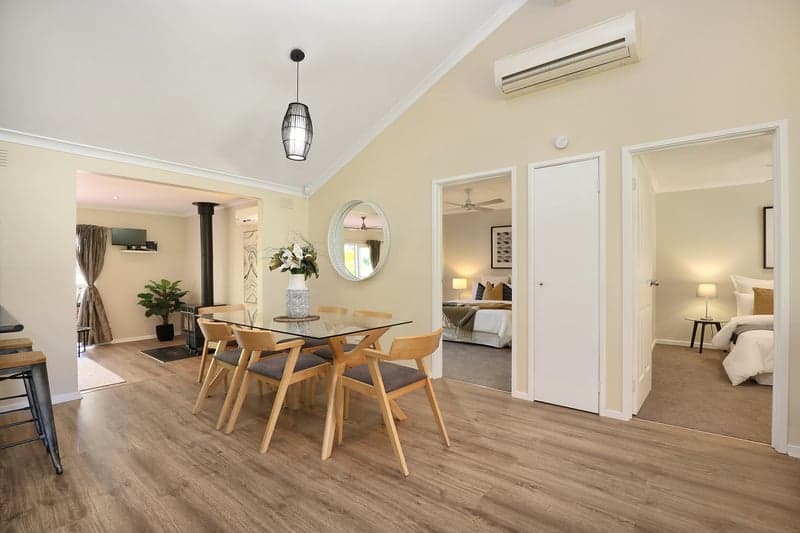 18 Eastwood Crescent, Mooroolbark - Thumbnail 3