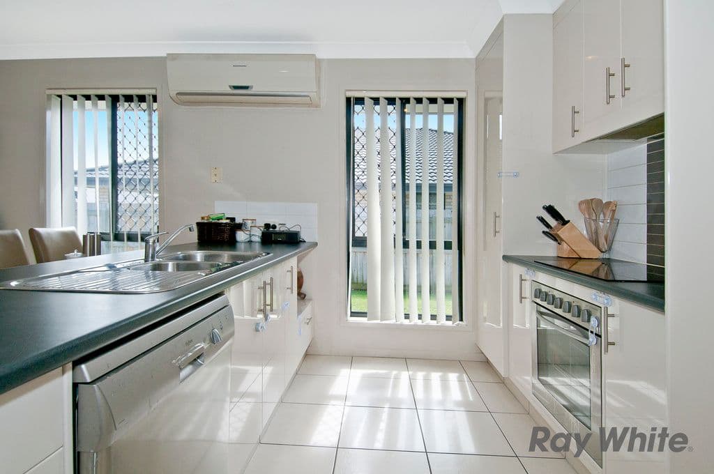 118 First Avenue, Marsden QLD 4132, Marsden - Thumbnail 4