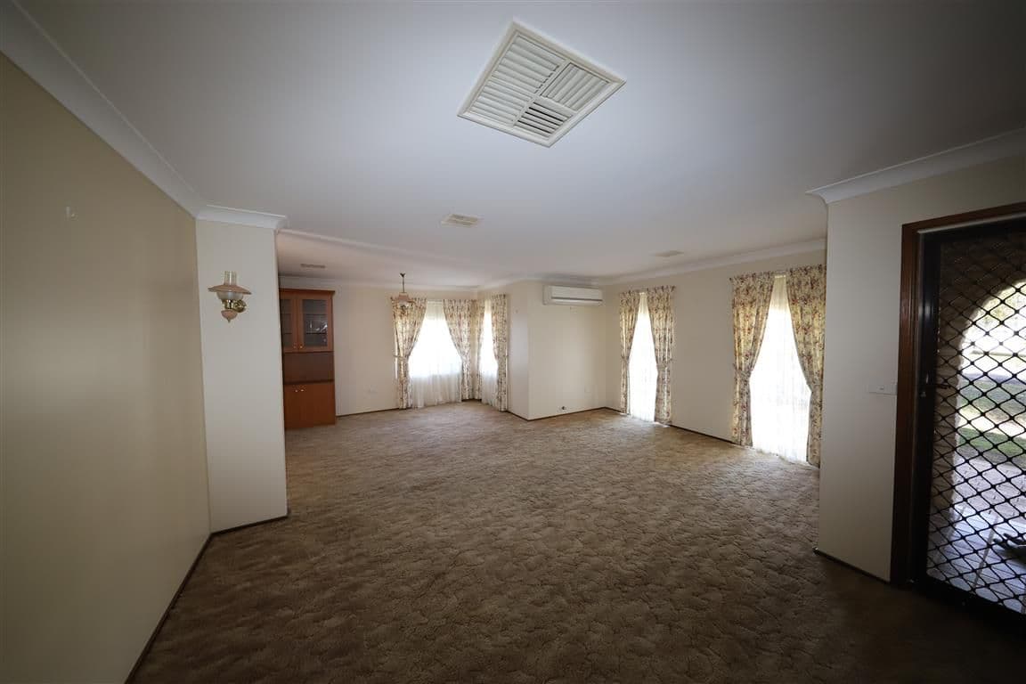 66 Lockhart Street, Adelong NSW 2729, Adelong - Thumbnail 4