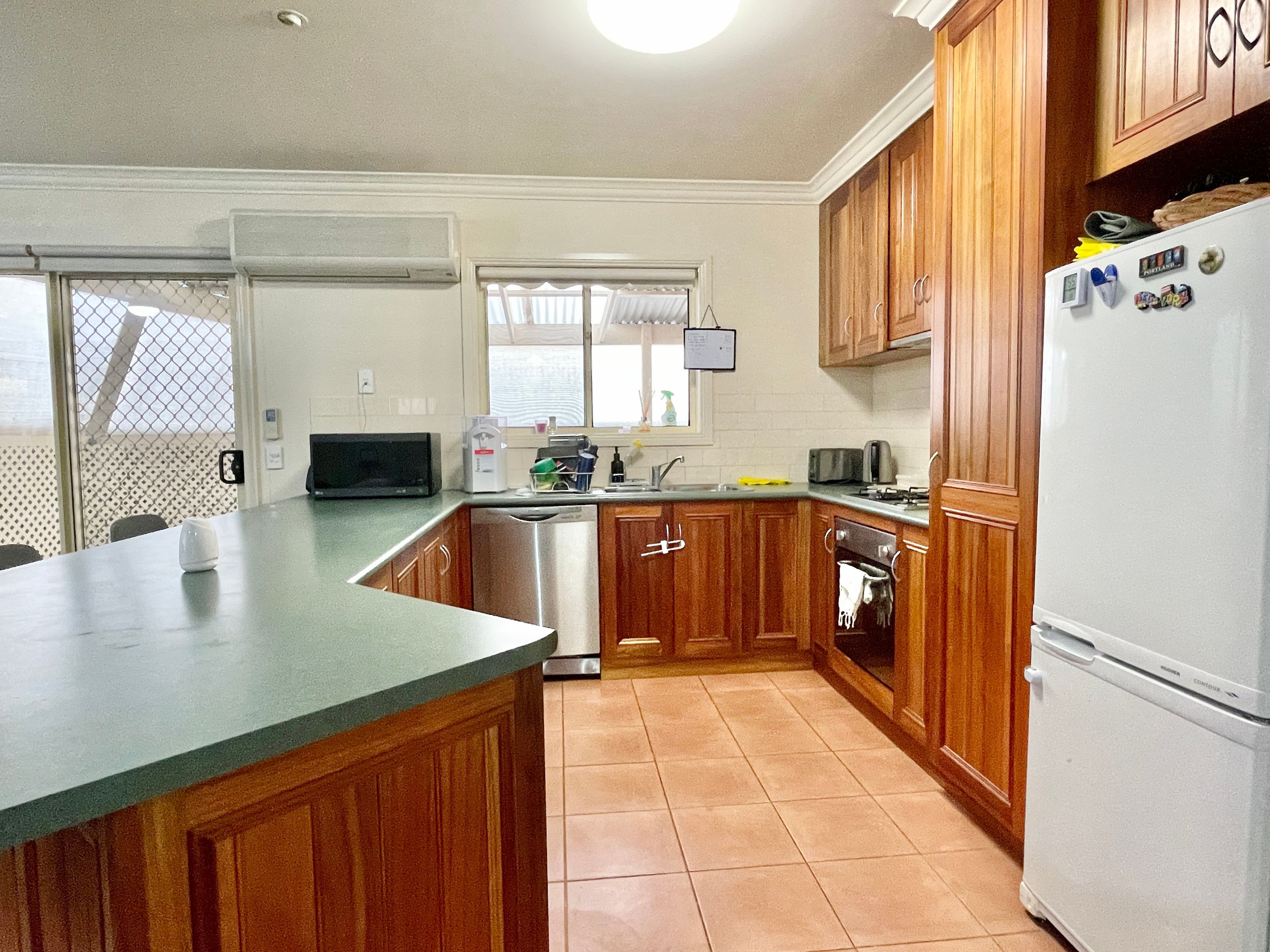 9 Barton Drive, Horsham VIC 3400, Horsham - Thumbnail 3