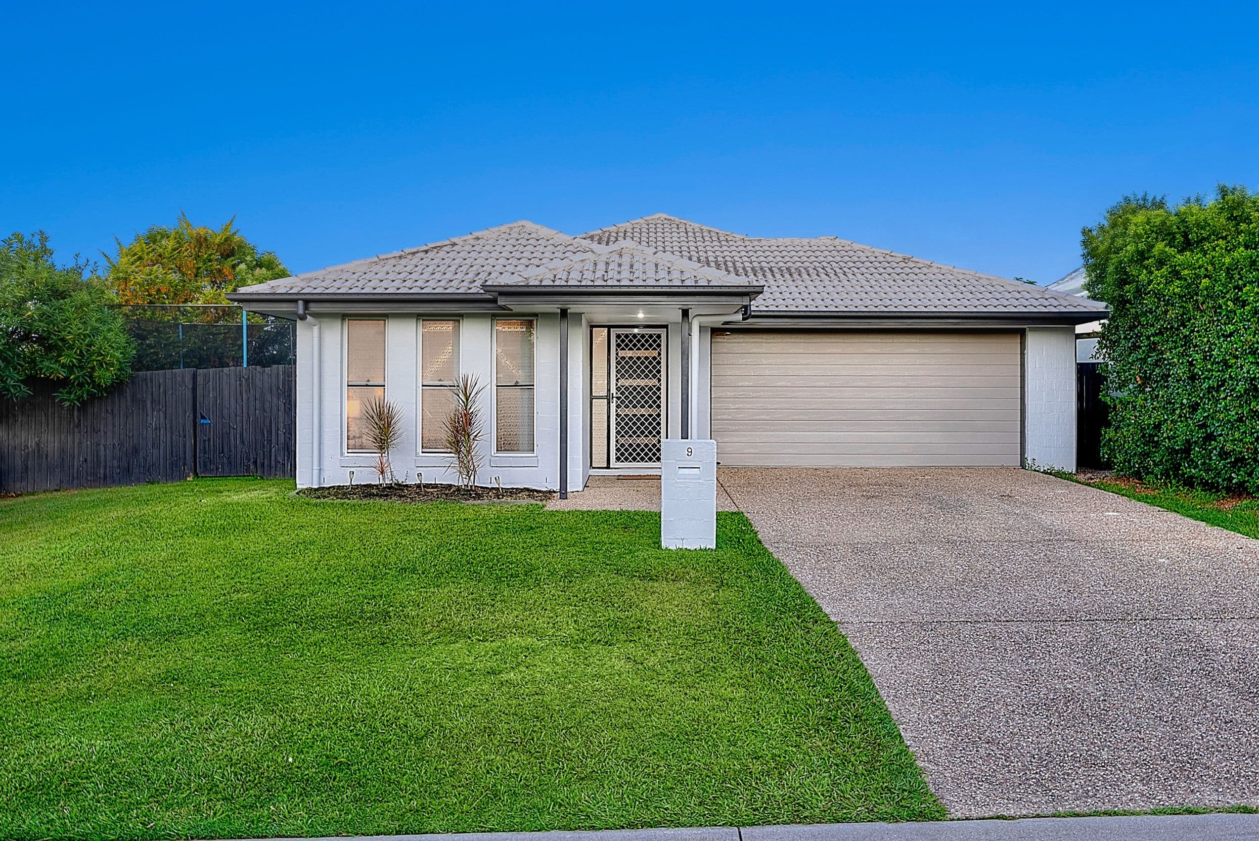 9-13 Williams Crescent, North Lakes QLD 4509, North Lakes - Thumbnail 3