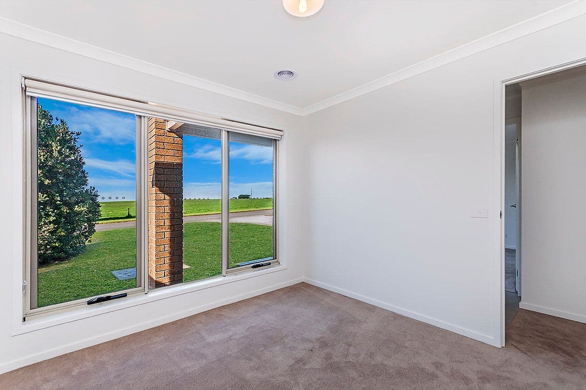29 Lake Street, Koroit VIC 3282, Koroit - Thumbnail 2