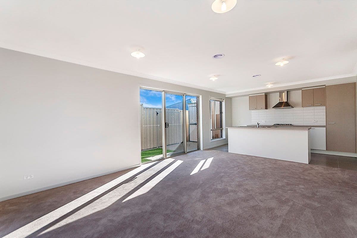 29 Lake Street, Koroit VIC 3282, Koroit - Thumbnail 4