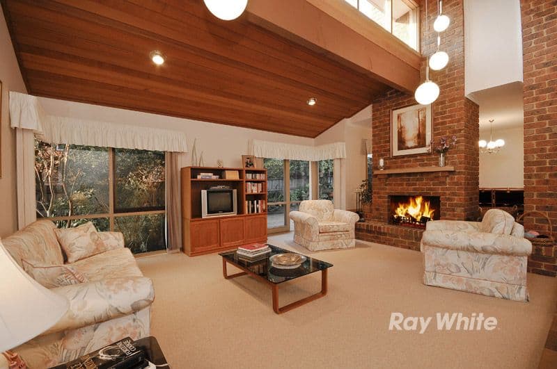 24 Jessica Close, WANTIRNA SOUTH VIC 3152, Wantirna South - Thumbnail 2