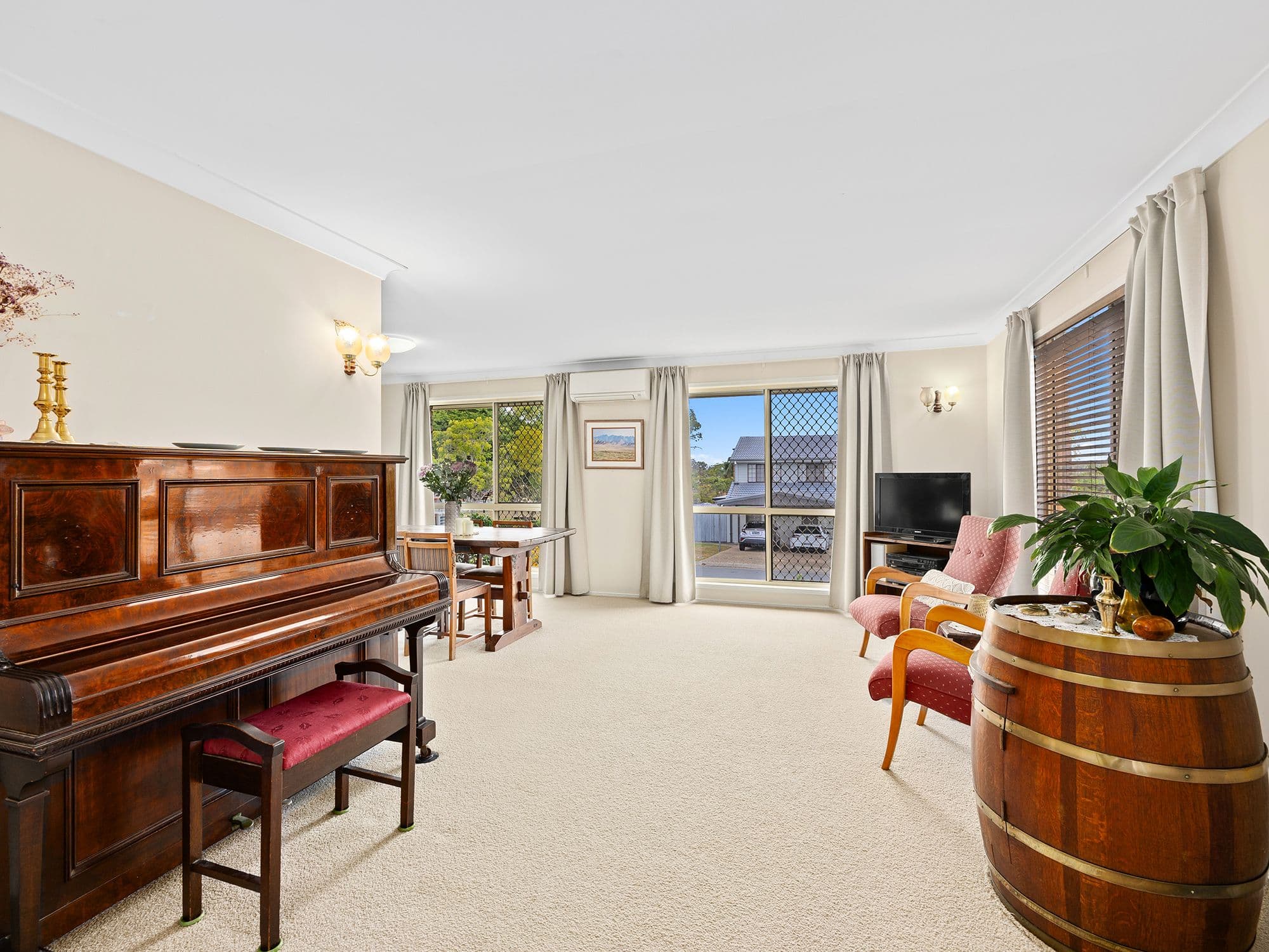 1 Huntington Court, Calamvale QLD 4116, Calamvale - Thumbnail 5