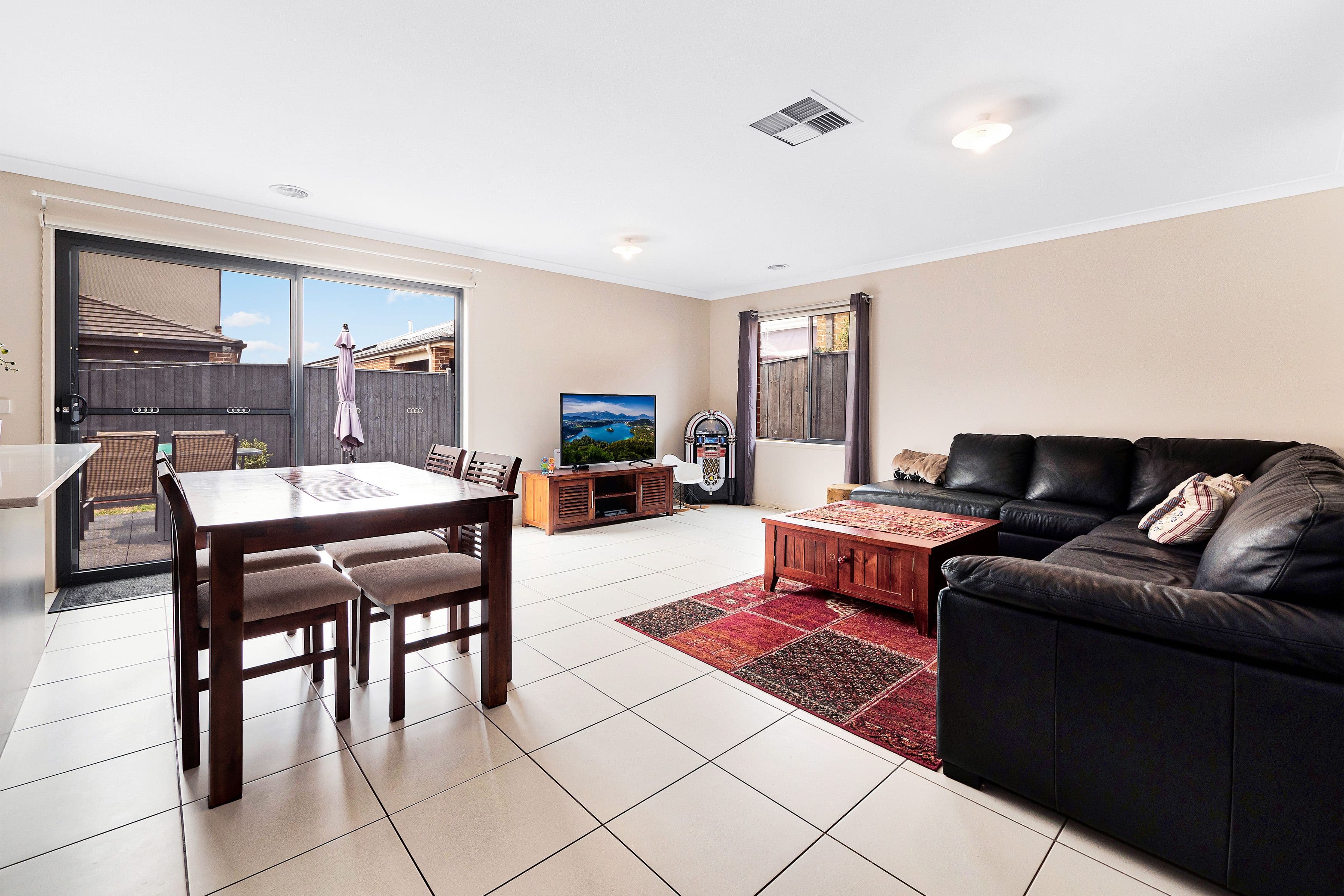62 Quarters Boulevard, Cranbourne West VIC 3977, Cranbourne West - Thumbnail 3