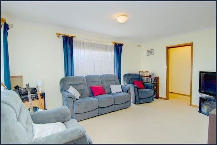 203 Warrina Drive, Delacombe VIC 3356, Delacombe - Thumbnail 4