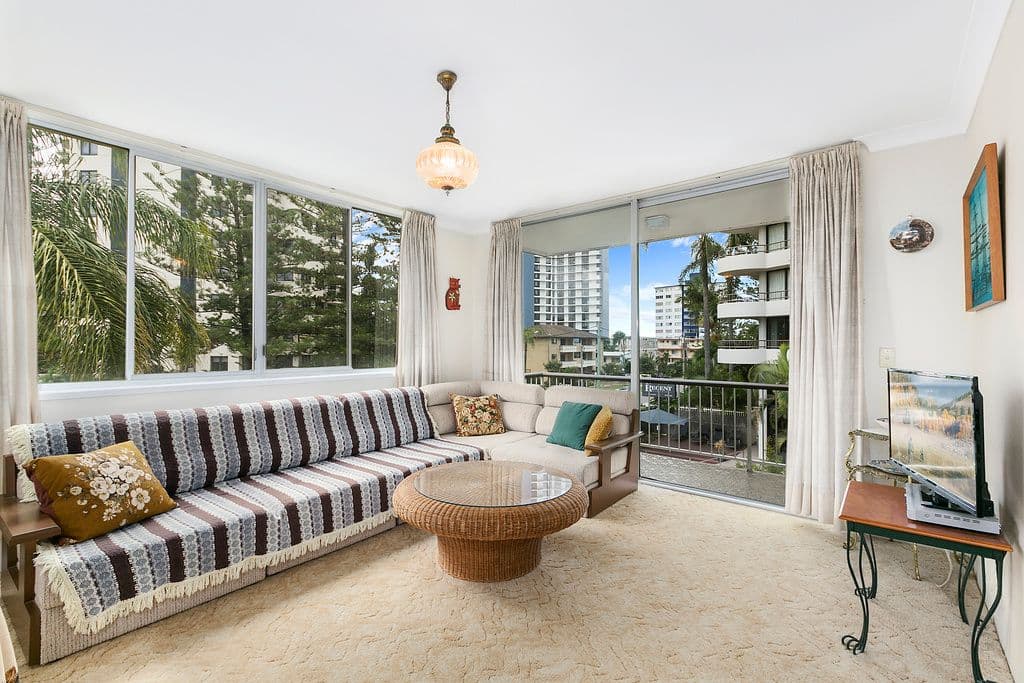 26 Aubrey Street, Surfers Paradise QLD 4217, Surfers Paradise - Thumbnail 5