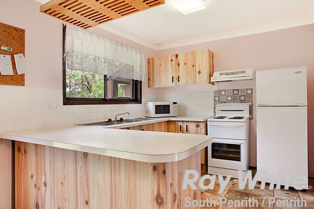 20 Huntingdon Parade, Cambridge Gardens - Thumbnail 4