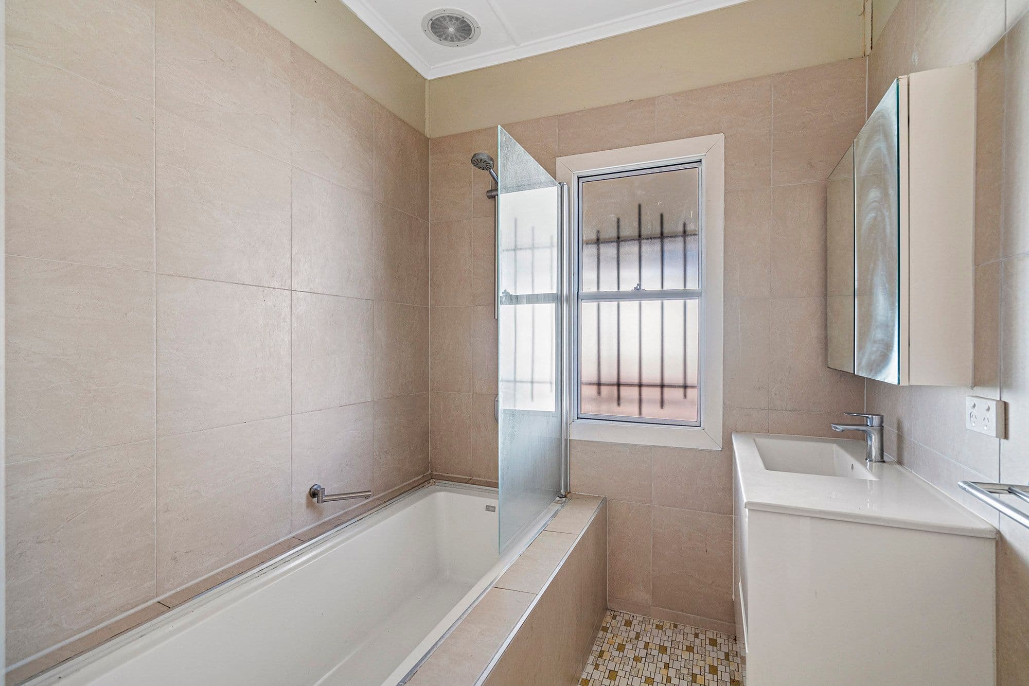 72 Gallipoli Road, Carina Heights QLD 4152, Carina Heights - Thumbnail 8