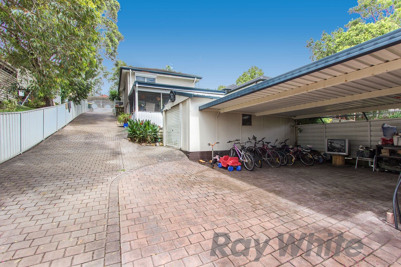 28 Spruce Street, North Lambton - Thumbnail 2