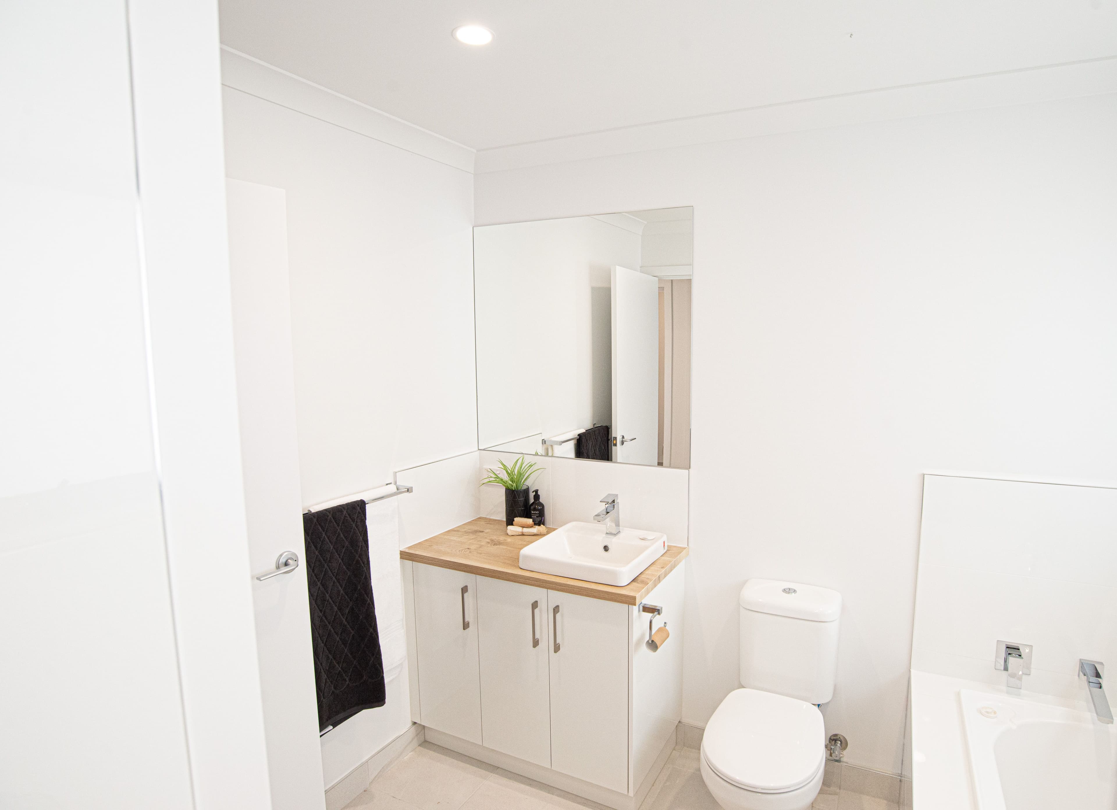 8-10 Penicola Place, Newnham TAS 7248, Newnham - Thumbnail 8