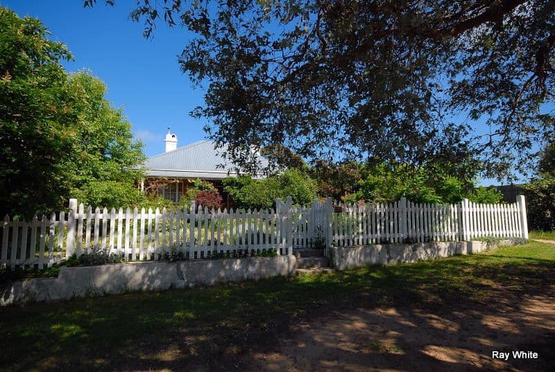 38 Elrington, BRAIDWOOD NSW 2622, Braidwood - Thumbnail 2