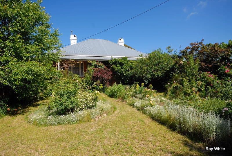 38 Elrington, BRAIDWOOD NSW 2622, Braidwood - Thumbnail 3