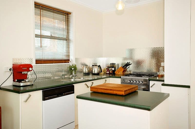 61 Alston Street, THORNBURY VIC 3071, Thornbury - Thumbnail 2