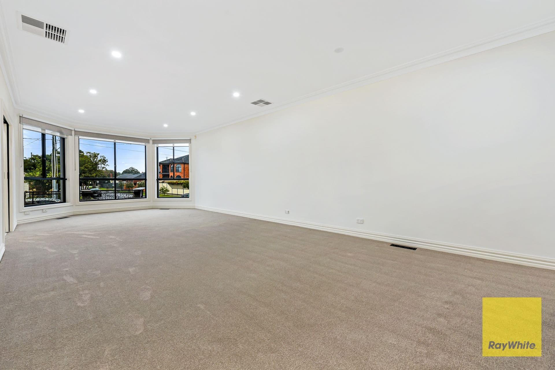 16 Albert Street, Dandenong VIC 3175, Dandenong - Thumbnail 4