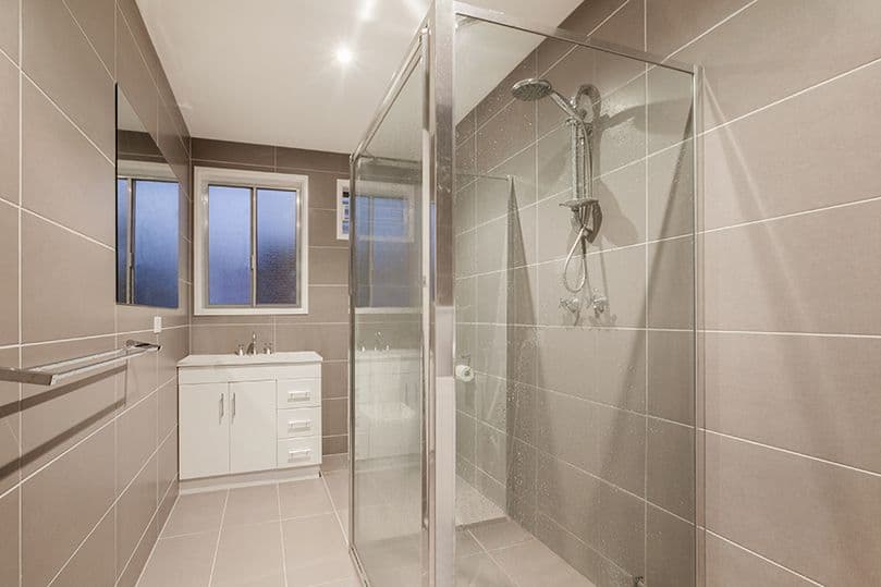 42 Harbury Street, Reservoir VIC 3073, Reservoir - Thumbnail 4