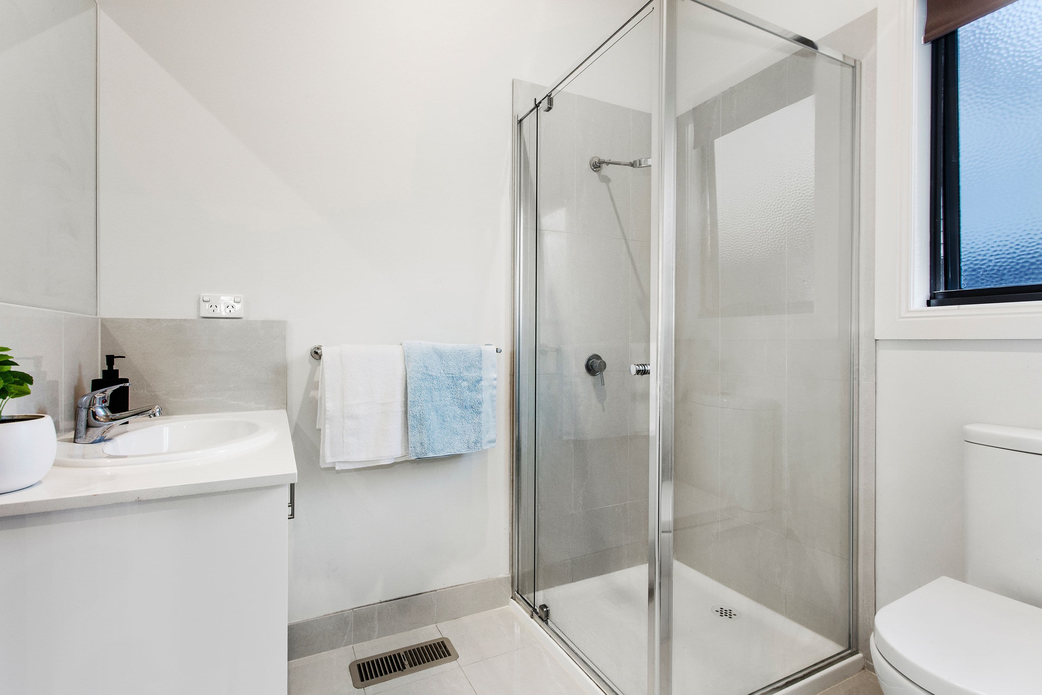 54 Willesden Road, Hughesdale VIC 3166, Hughesdale - Thumbnail 7