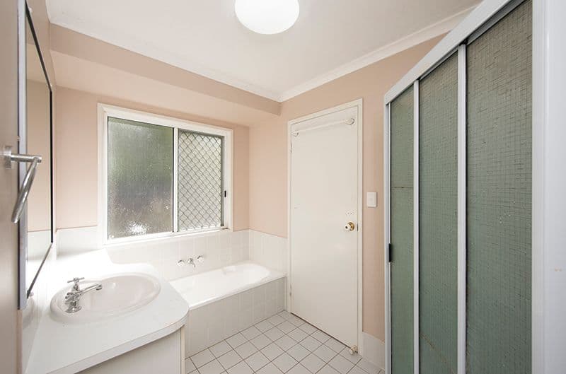 7 Barkala Close, WEST GLADSTONE QLD 4680, West Gladstone - Thumbnail 5