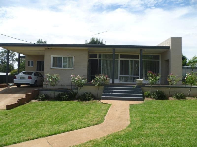 169 Kitchener Road, TEMORA NSW 2666, Temora - Image 1