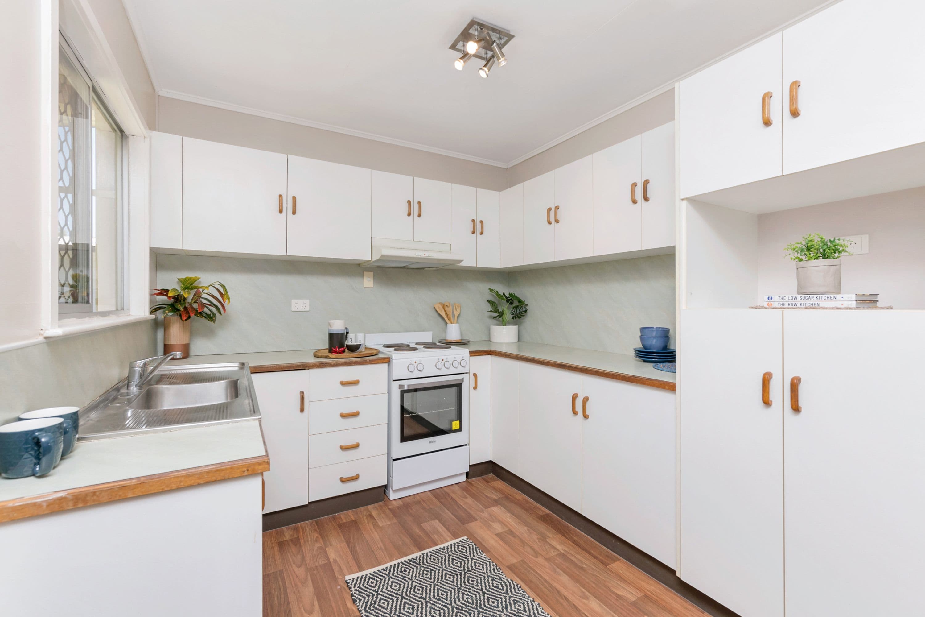 104 Eleventh Avenue, Railway Estate QLD 4810, Railway Estate - Thumbnail 3