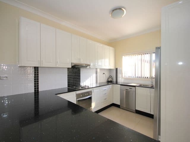 10 Allawah Avenue, SEFTON NSW 2162, Sefton - Thumbnail 3