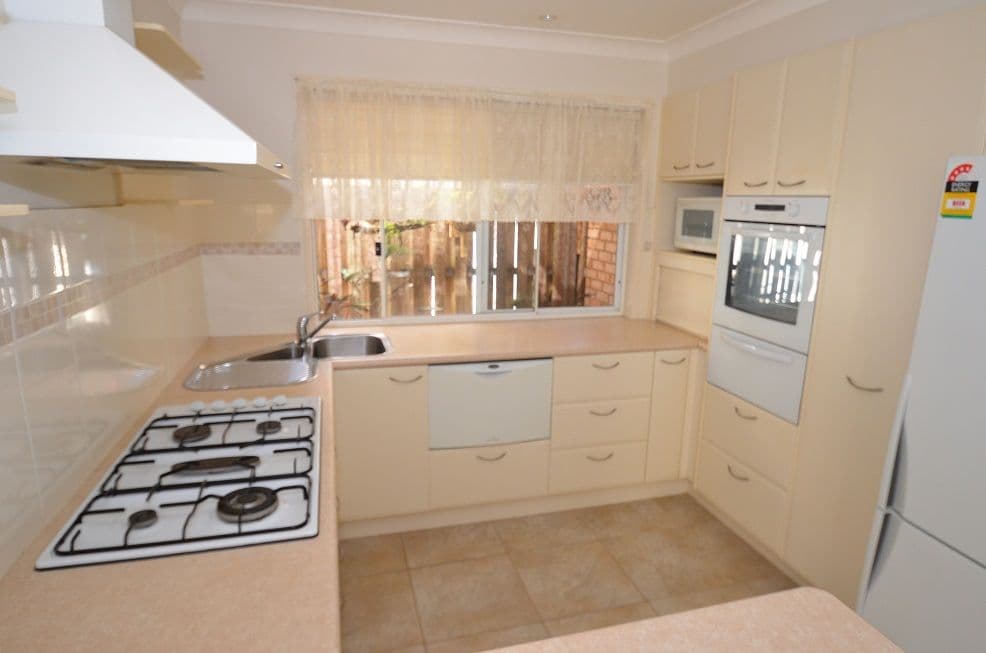 27 Colorado Circuit, PARKWOOD QLD 4214, Parkwood - Thumbnail 2