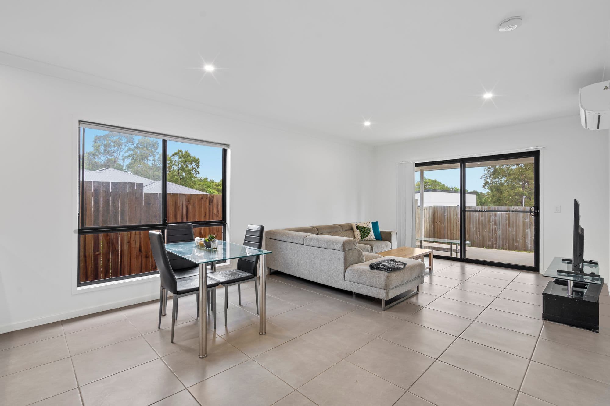 27 Albert Street, Doolandella QLD 4077, Doolandella - Thumbnail 2