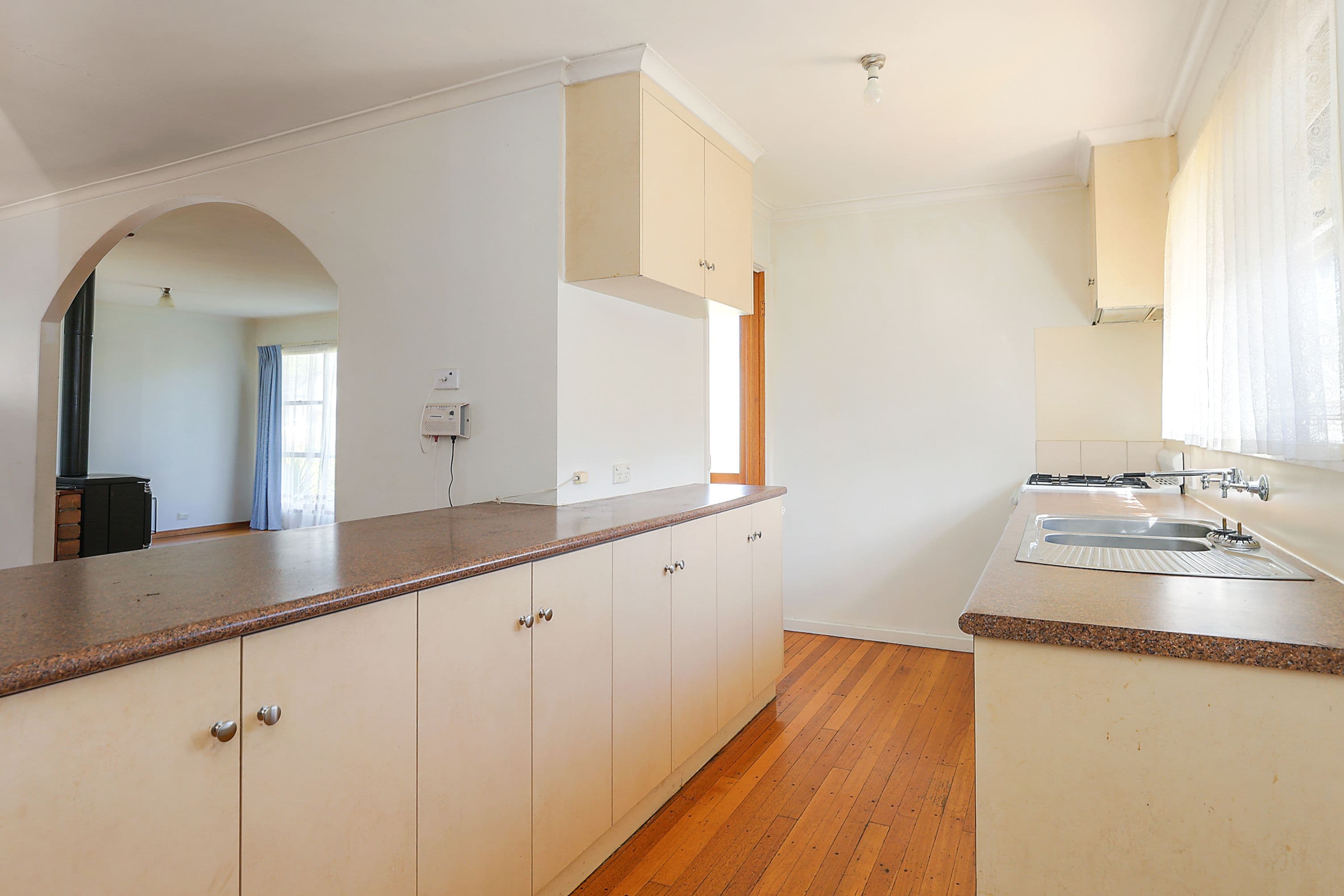 26 Gunner Street, Camperdown VIC 3260, Camperdown - Thumbnail 2