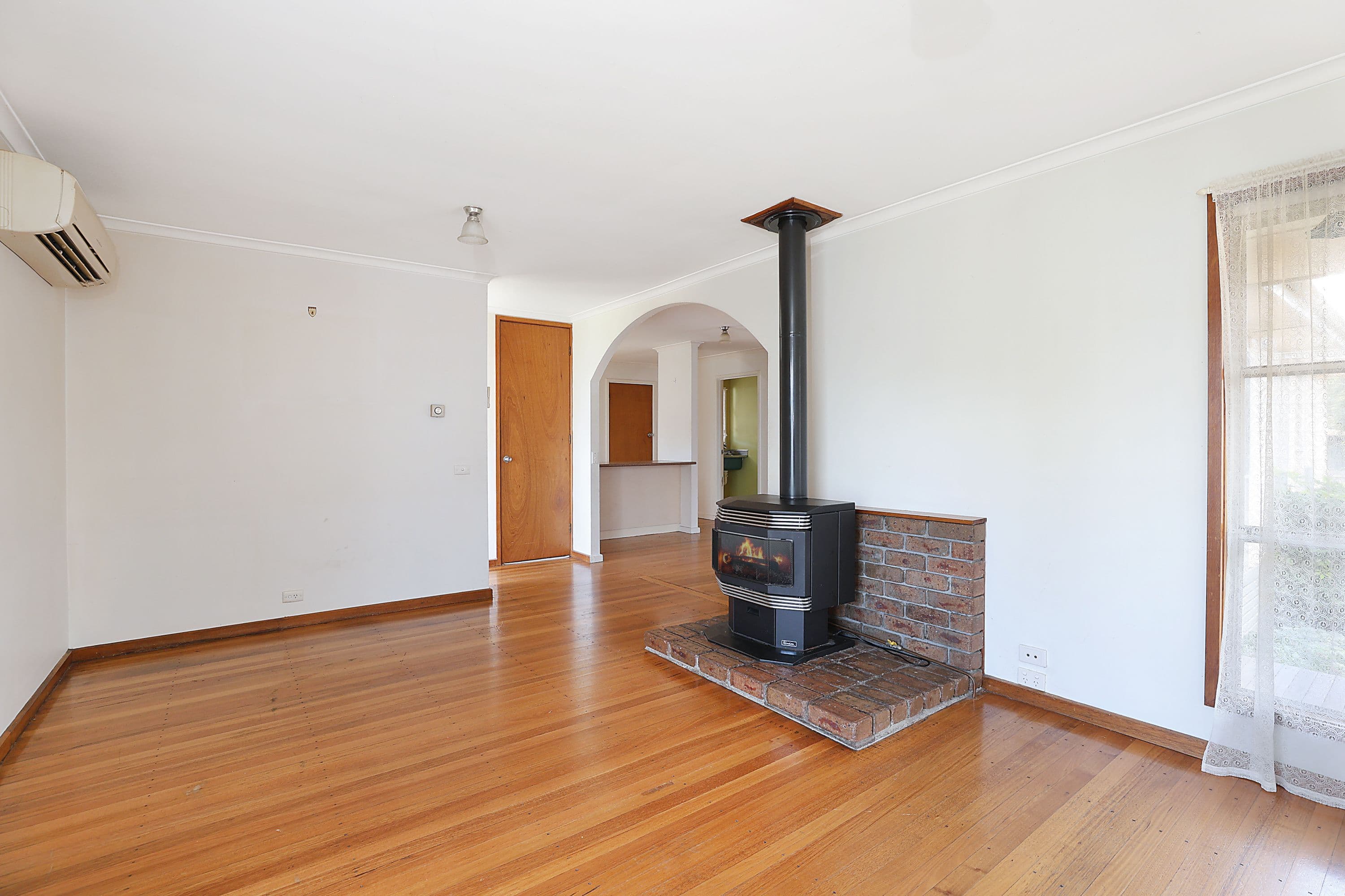 26 Gunner Street, Camperdown VIC 3260, Camperdown - Thumbnail 4