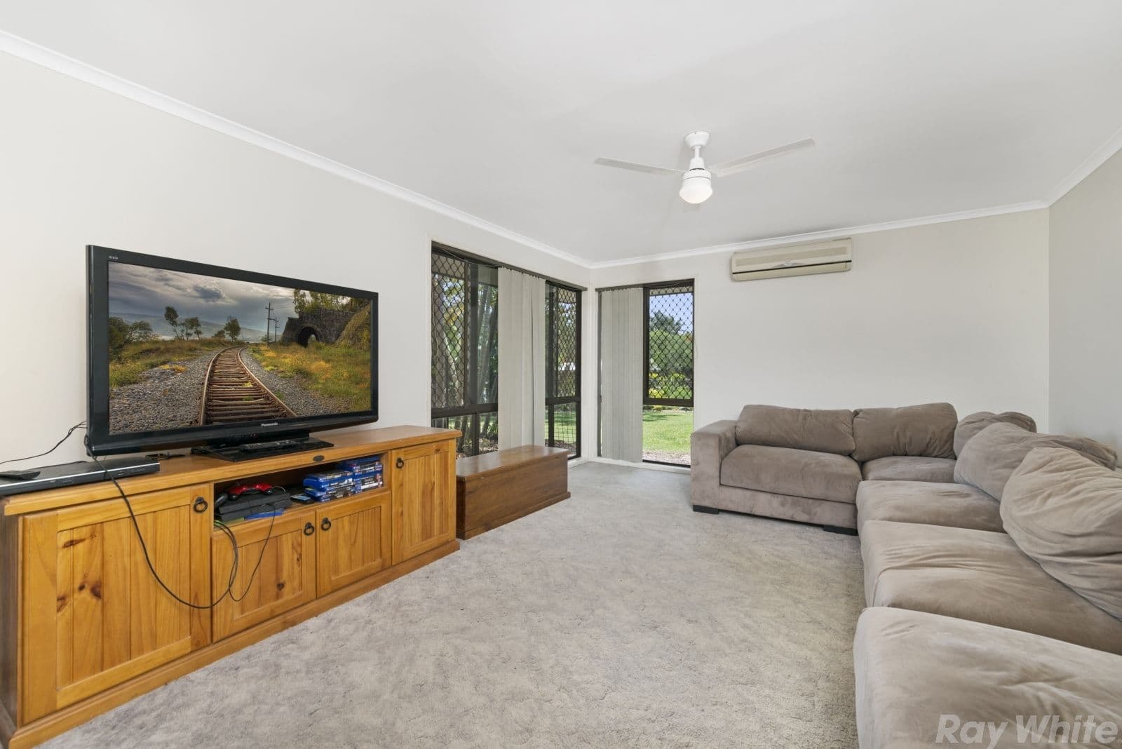 92 Rosehill Drive, Burpengary QLD 4505, Burpengary - Thumbnail 5