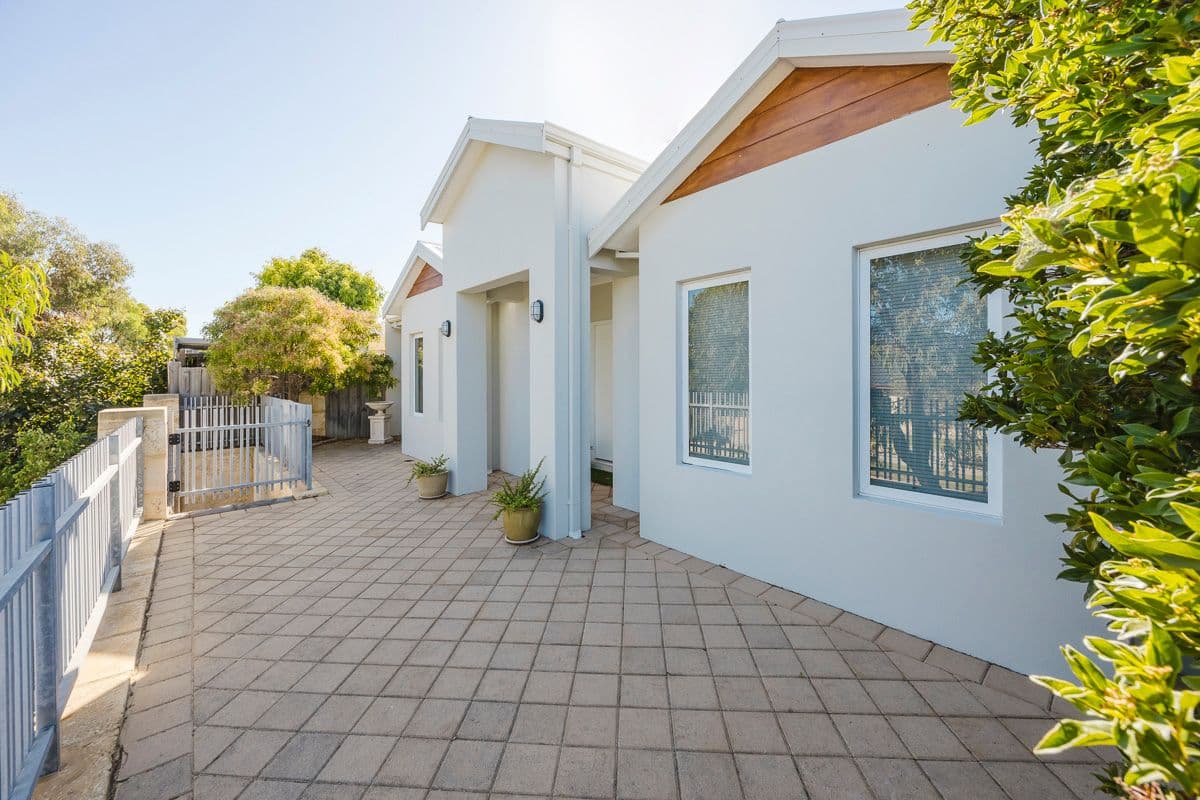 6 Harford Grove, Yanchep WA 6035, Yanchep - Thumbnail 2