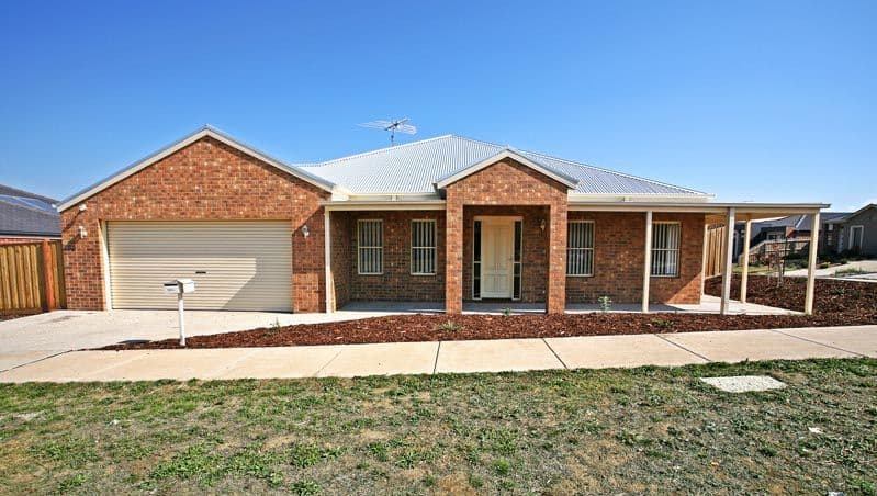 16 Thwaites Close, HIGHTON VIC 3216, Highton - Image 1