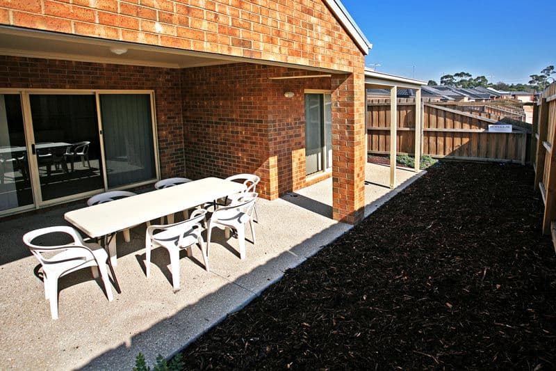 16 Thwaites Close, HIGHTON VIC 3216, Highton - Thumbnail 3